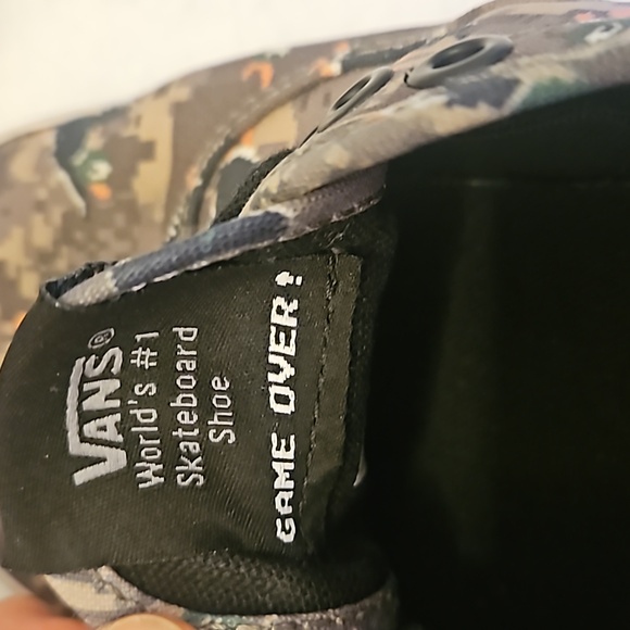 Vans | Men's Camo Duck Hunt Nintendo Game Over Skate Sneakers Sz 10.5 - Picture 10 of 15